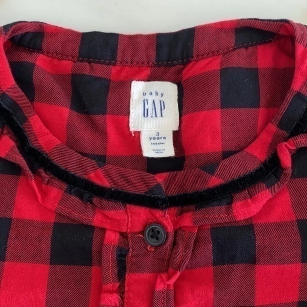 Gap Holiday shirt 3T
